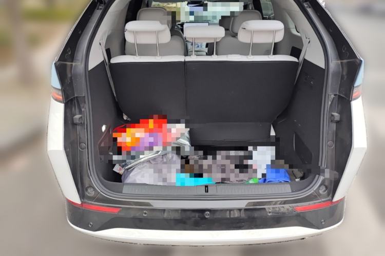 Used XPeng X9 2025 702 Four-Wheel Drive High-Performance Max