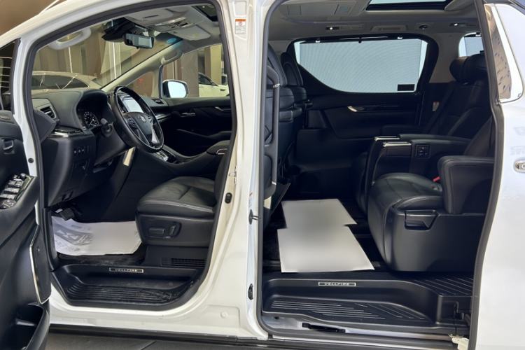 Used Toyota Vellfire 2019 Dual-Engine 2.5L HV Luxury Edition
