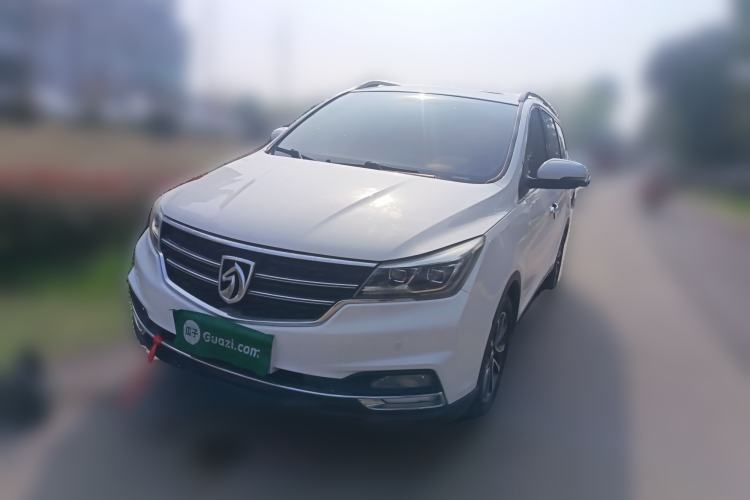 Used Baojun 730 2017 1.8L iAMT Luxury Version 7-Seater
