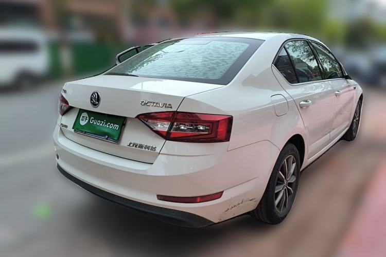 Used Skoda Octavia 2019 1.5L Automatic Comfort Edition Rear Right 45 Deg