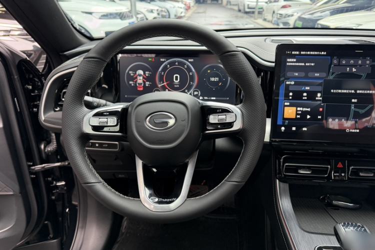 Used GAC Trumpchi GS8 2025 Linghang Series 2.0 TGDI Two-Wheel-Drive Luxury Edition 5 Seats