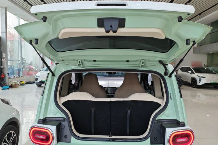 Used Wuling Hongguang MINIEV 2024 3rd Generation 215km Advanced Version
