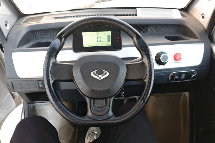 Used Neomor D01 2023 Van – Comfort Version