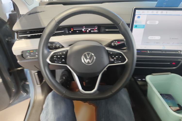 Used Volkswagen ID.7 VIZZION 2024 AIR model
