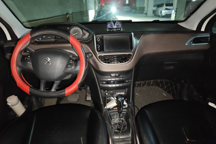 Used Peugeot 2008 2015 1.6L Automatic Playcool Edition
