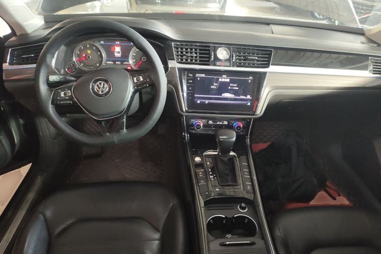 Used Volkswagen Phideon 2018 Revised Version 380TSI Two-Wheel Drive Business Edition
