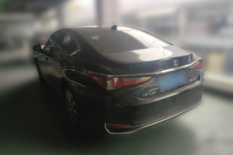 Used Lexus ES 2020 200 Luxury Edition Rear Left 45 Deg