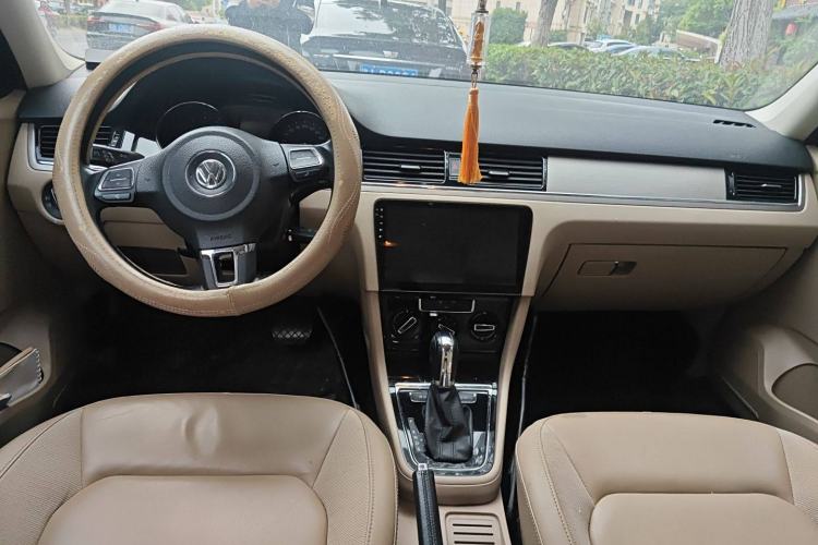 Used Volkswagen Bora 2015 Value Edition 1.6L Automatic Comfort Version
