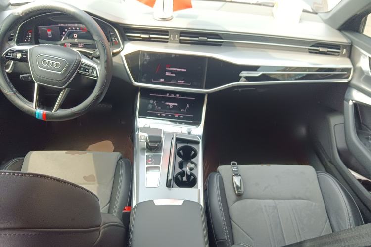 Used Audi A6L 2024 45 TFSI Prestige Dynamic Edition Center Console