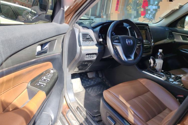 Used CHANGAN CS95 2017 2.0T Two-Wheel Drive Zhitu Edition Driver Seat