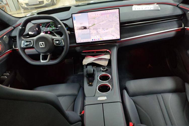 Used Zeekr 001 2026 Model 103° Rear-Drive Max Version Center Console