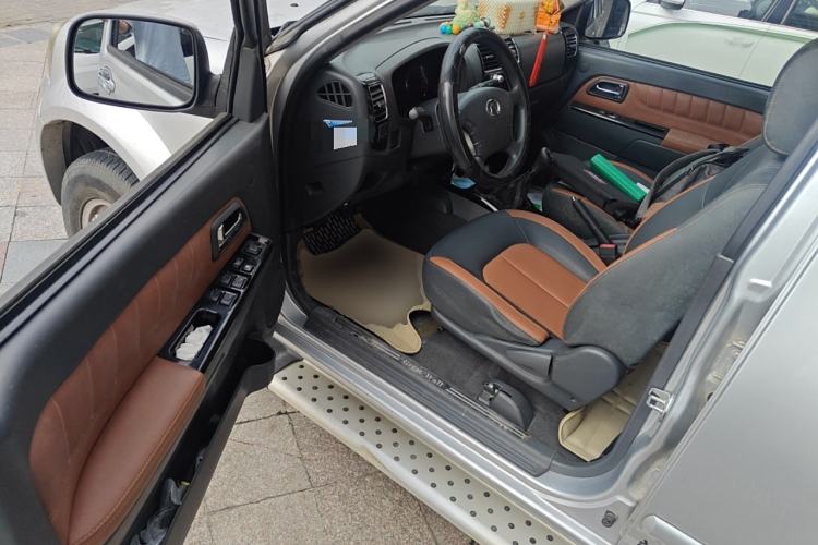 Used Great Wall Wingle 5 2013 2.8T European Version Two-Wheel Drive Elite Version Big Double-Cab GW2.8TC