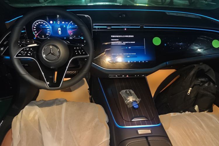 Used Mercedes-Benz E-Class 2026 E 300 L Luxury Center Console