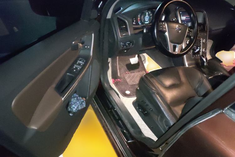 Used Volvo XC60 2015 T5 AWD Zhiyuan Edition