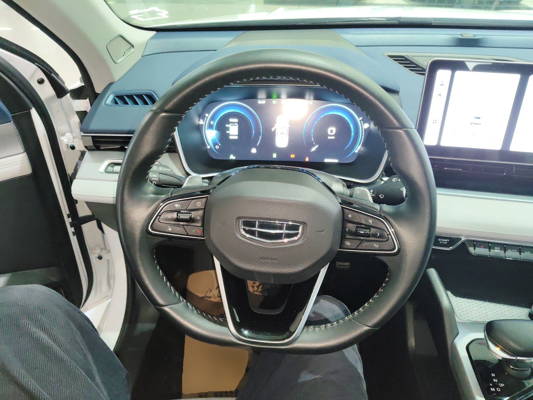 Geely Auto Preface 2023 2.0TD Prestige Version — снимка 13