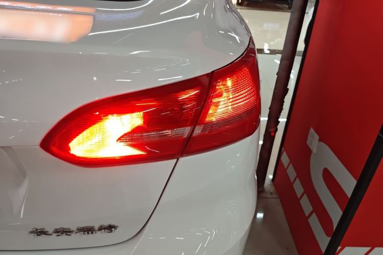 Used Ford Focus 2017 Sedan 1.6L Automatic Comfort Plus SmartDrive Edition
