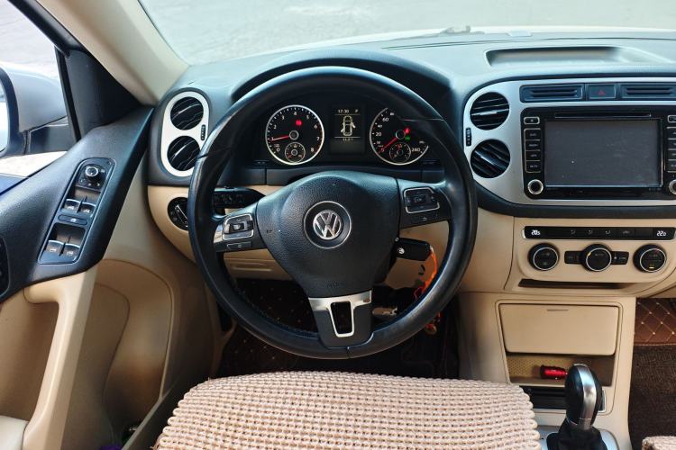 Used Volkswagen Tiguan 2013 1.8TSI Automatic All-Wheel-Drive Comfort Edition Steering Wheel