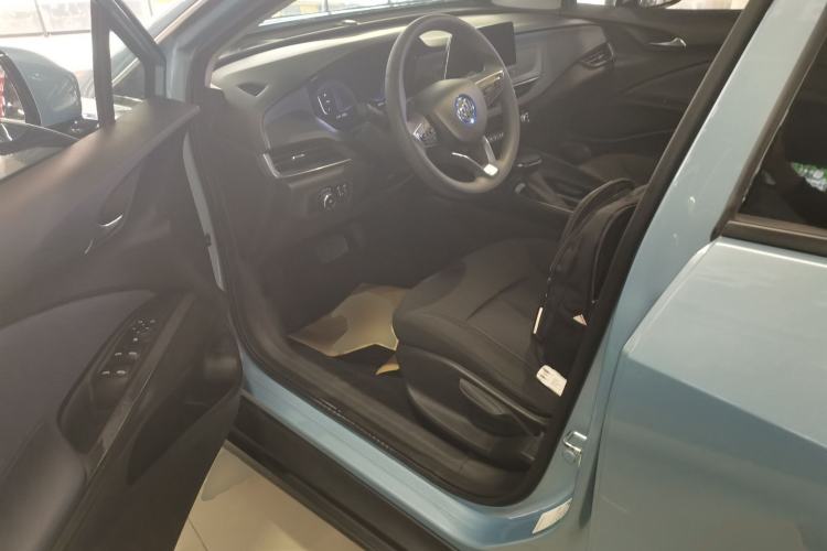 Used Buick Velite 6 2019 Connected Fashion Model