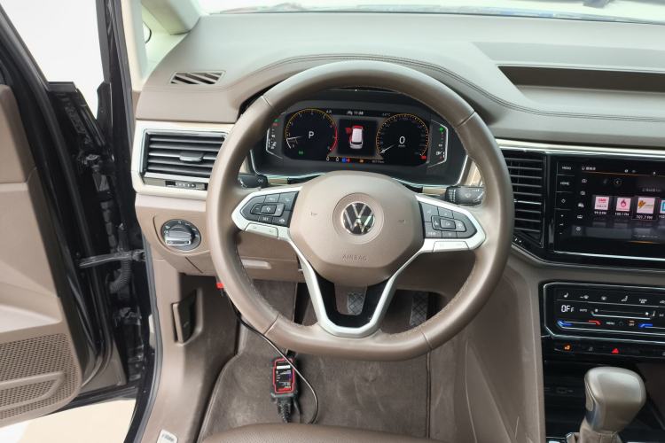 Used Volkswagen Viloran 2020 380TSI Prestige Edition
