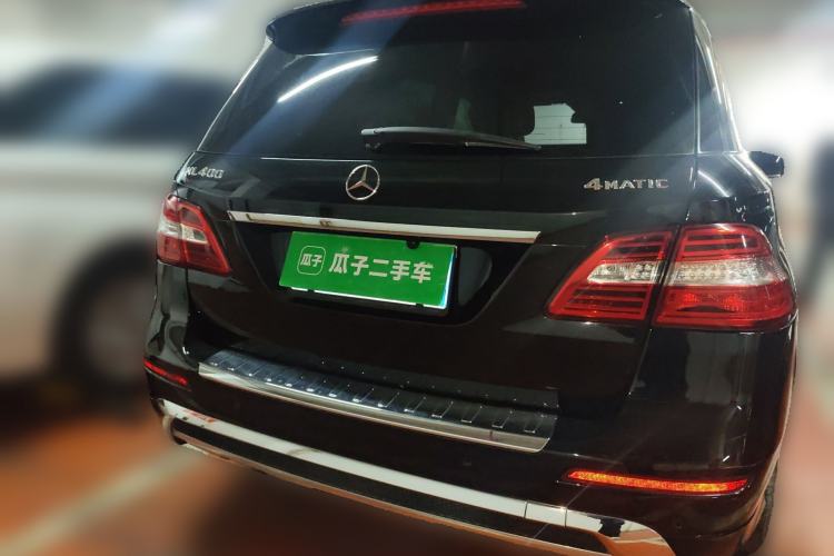 Used Mercedes-Benz M-Class 2014 ML 400 4MATIC Luxury Model Rear