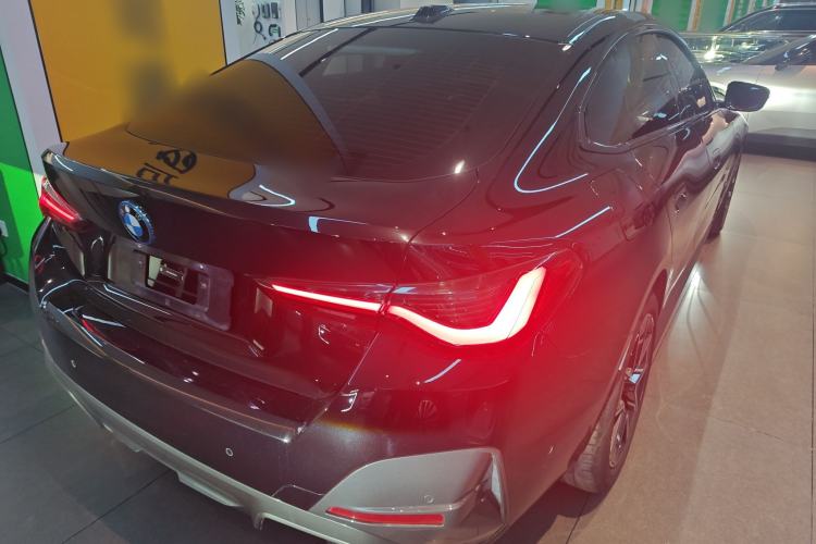 Used BMW i4 2023 eDrive40