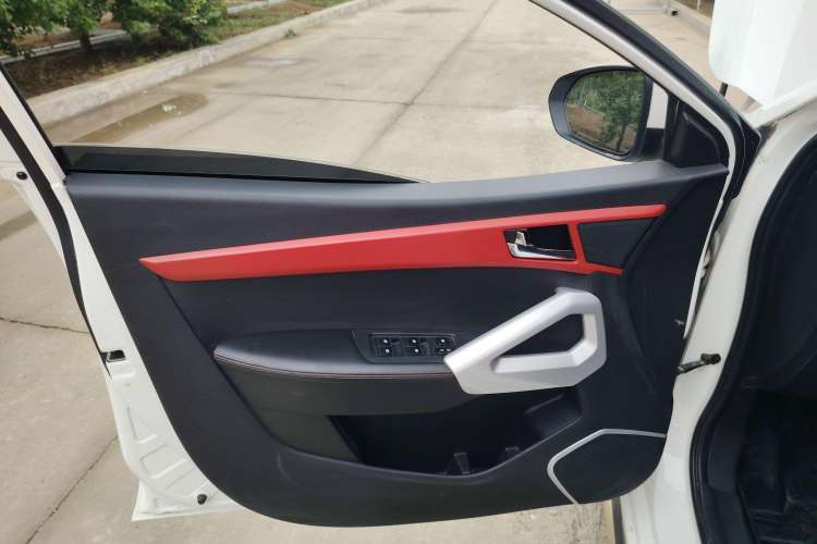 Used JAC Refine S2 2018 Smart Drive Edition 1.5L Manual Luxury Smart Model