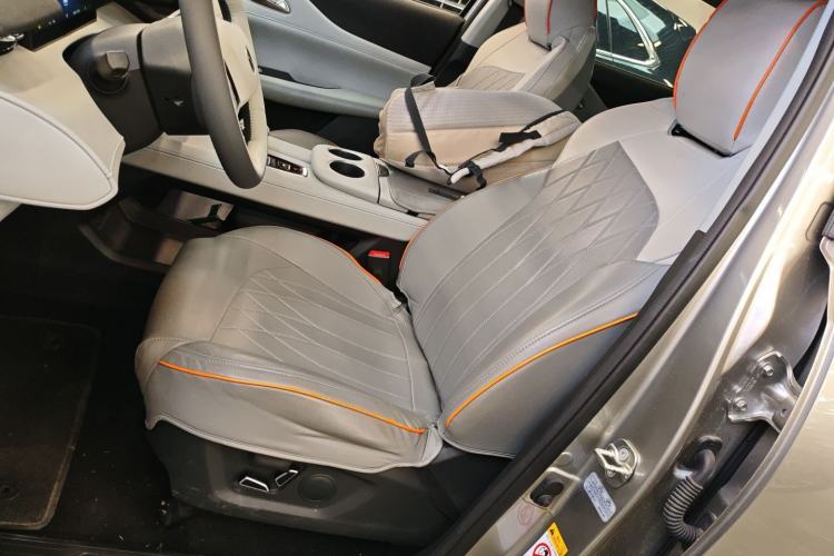 Used Changan UNI-Z 2025 1.5T Luxury Version