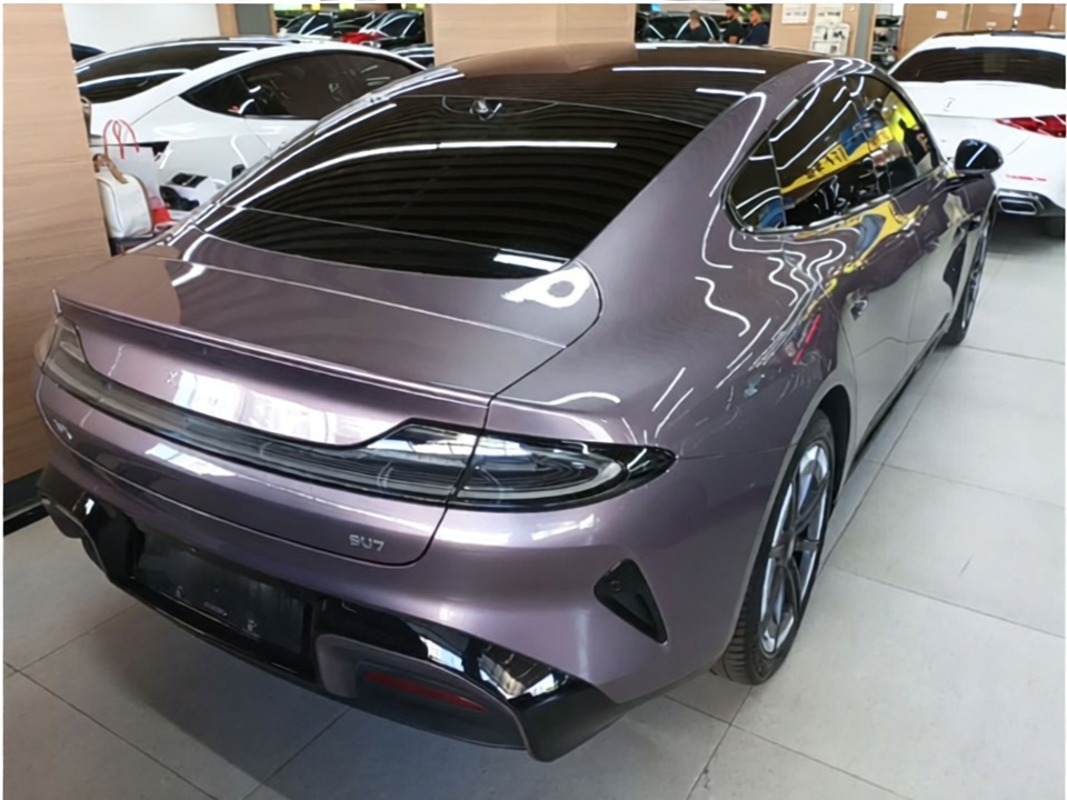 Xiaomi Auto SU7 2024 Rear-Drive Ultra-Long Range Advanced Pro-Level Intelligent Driving Version — снимка 6
