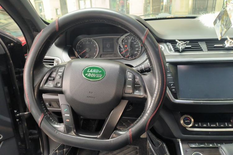 Used Land X7 2015 2.0T Panoramic Prestige Edition