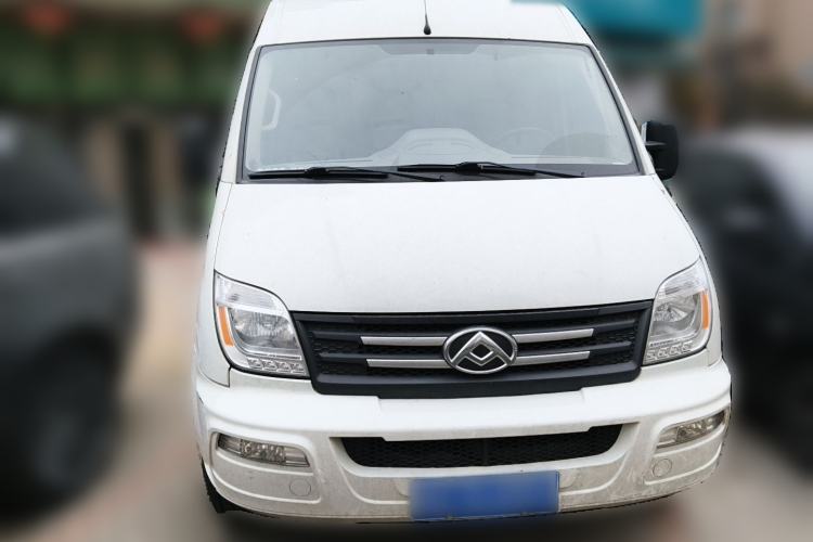 Used SAIC MAXUS Xintu V80 2023 2.0T AMT Classic City Distribution King Short Wheelbase Mid-Roof 3-Seater