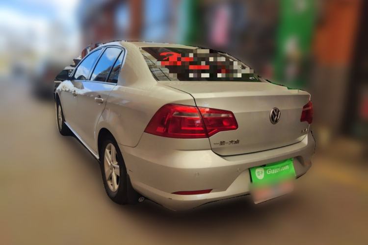 Used Volkswagen Bora 2013 1.6L Manual Fashion Edition
