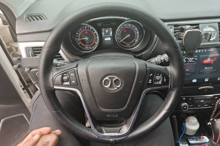 Used BAIC Senova X55 2016 1.5T CVT Luxury Edition Steering Wheel