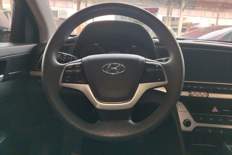 Used Hyundai Elantra (6th Generation / Lingdong) 2016 1.6L Automatic ZhiXuan – Elite Version Steering Wheel