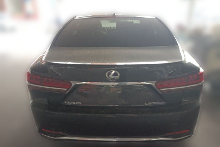 Used Lexus LS 2018 500h Excellence Edition China VI standard