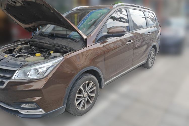 Used Baojun 730 2019 1.5T Manual Fashion Model 7-seater China VI
