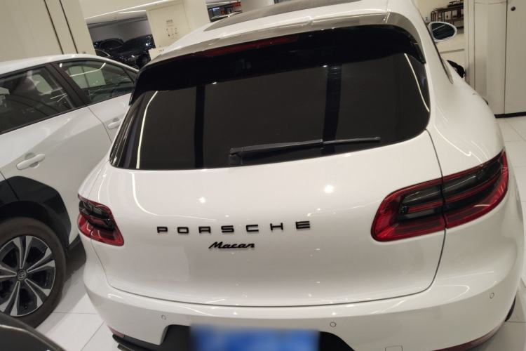 Used Porsche Macan 2017 Macan 2.0T

