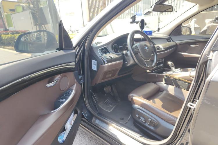 Used BMW 5 Series GT 2014 528i Luxury Edition
