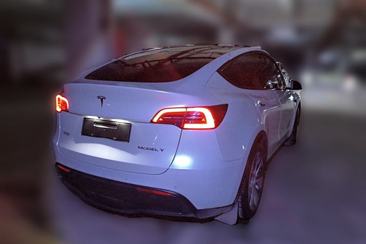 Used Tesla Model Y 2022 Rear-Wheel-Drive Version Rear Right 45 Deg