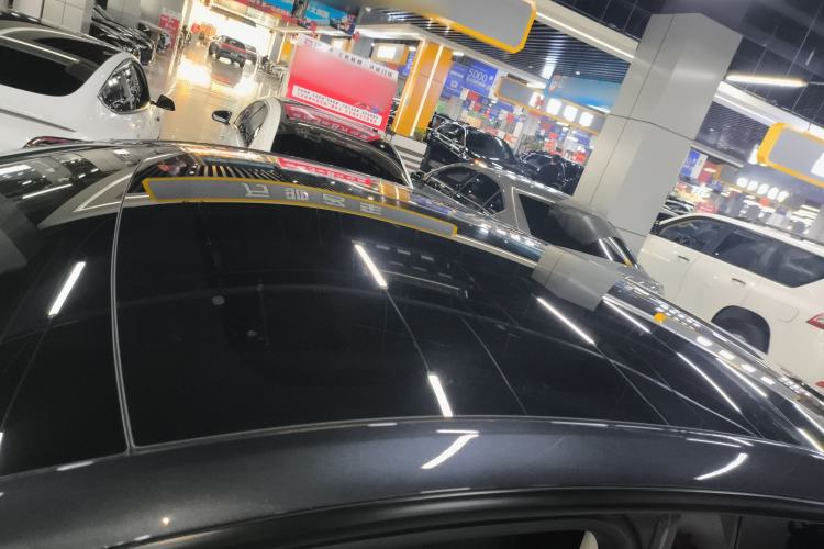 Used Tesla Model Y 2025 Long-Range All-Wheel-Drive Version
