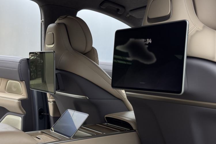 Used Nio ET9 2025 100kWh Signature Edition Interior 6