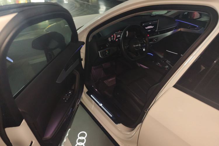 Used Audi A4L 2022 40 TFSI Luxury Dynamic Model