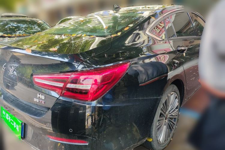 Used Hongqi H5 2022 Classic Model Facelift 1.8T Automatic Smart Connect Flagship Edition Rear Right 45 Deg