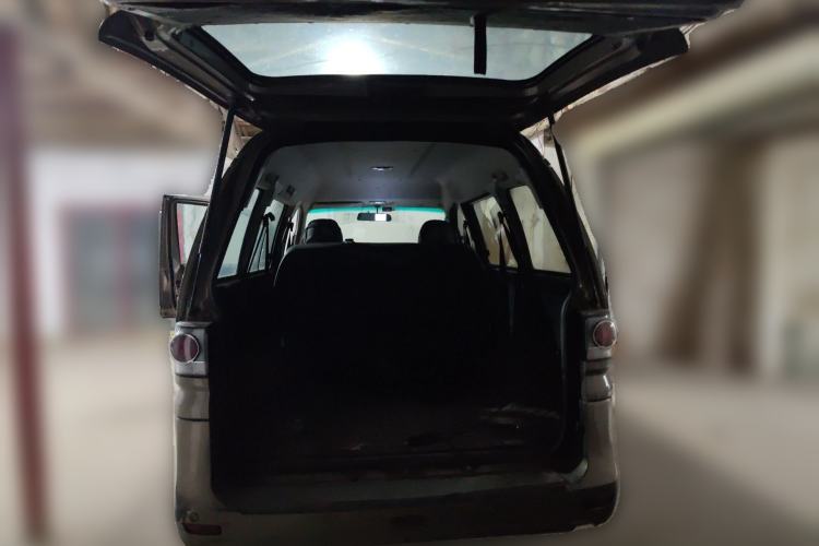 Used FORTHING Lingzhi 2017 V3 1.5L 5-Seater Special Offer Model