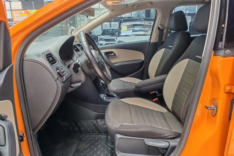 Used Volkswagen Polo 2012 1.6L Cross Polo Automatic Transmission
