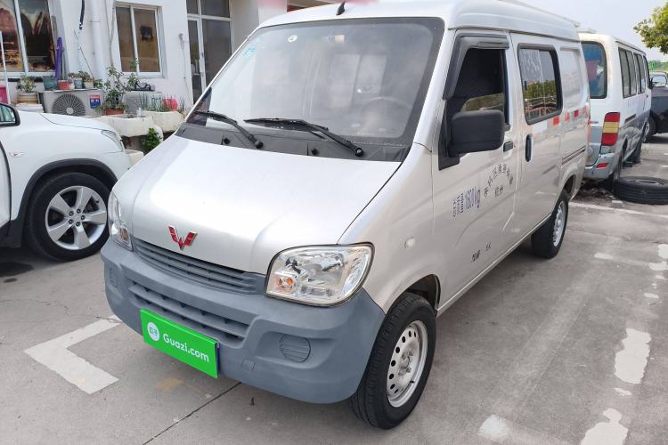 Used Wuling Zhiguang 2020 1.2L Van Utility Model China VI Emission Standard 5-Seater LSI