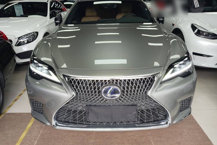 Used Lexus LS 2020 500h Excellence Edition China VI standard
