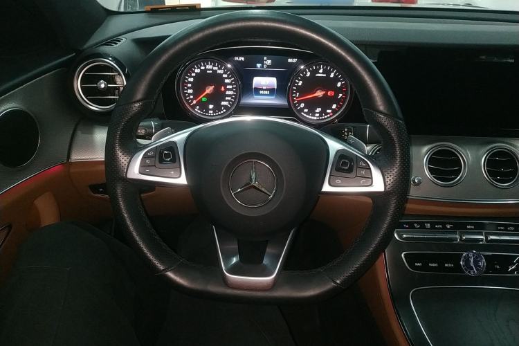 Used Mercedes-Benz E-Class 2018 E 200 Sport Edition Steering Wheel