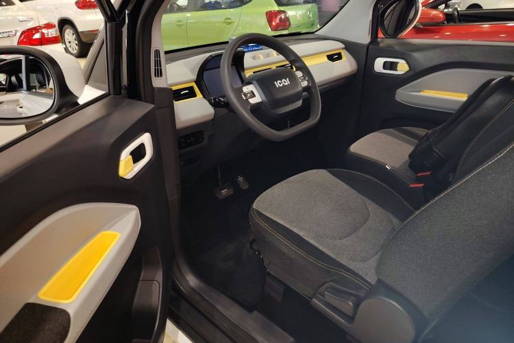 Used Chery New Energy QQ Ice Cream 2022 170km Sundae Phosphate Lithium-Ion