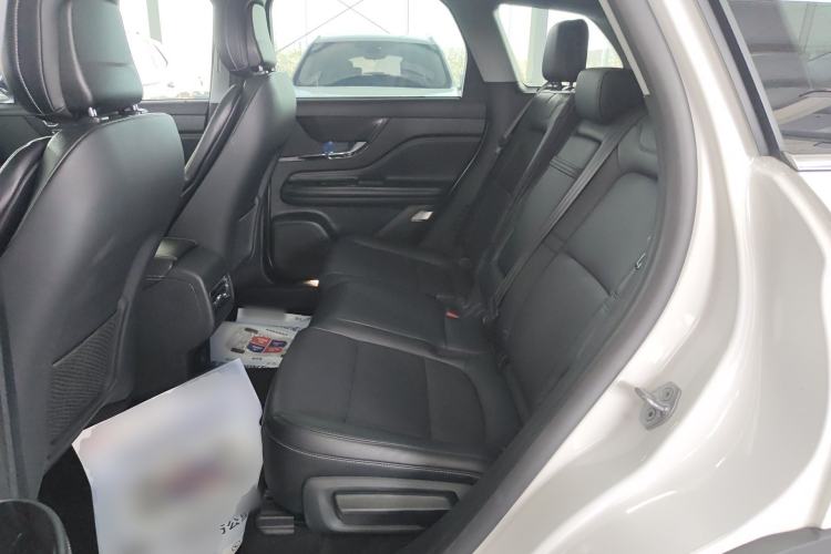 Used Lincoln Corsair 2022 Revised Version 2.0T Two-Wheel Drive Premium Edition Left Rear Seat