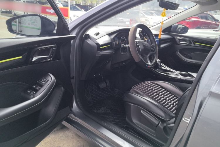 Used Roewe i5 2021 1.5L CVT Platinum Edition
